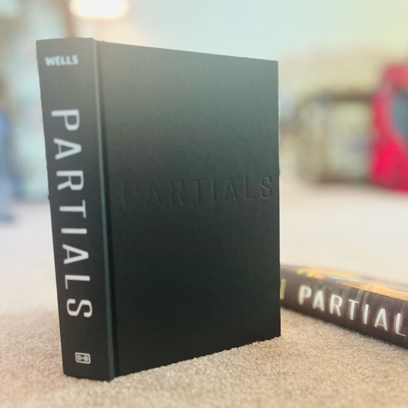 Partials - Dan Wells HC 1st Ed. - Picture 4 of 6
